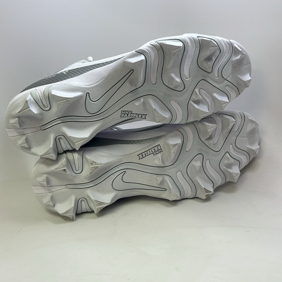 Men’s Nike Vapor Edge Shark‎ 2 Football Cleats Size 8.5 White/Silver NEW!!
